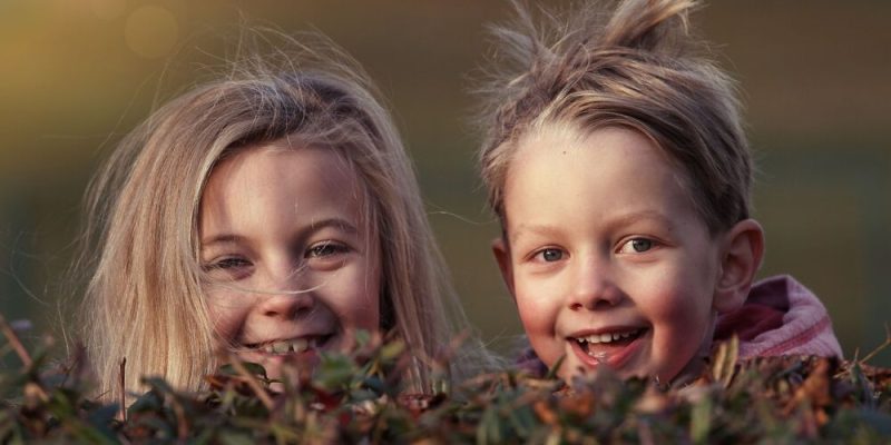 children, siblings, happy-1879907.jpg